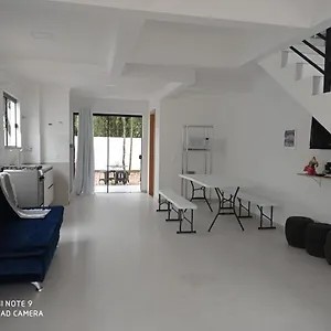 Casa Com Dois Pavimentos Nova, Em Mariscal Casa de Férias